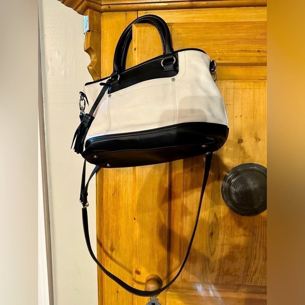 Tignanello Classic Crossbody Black & White Leather Preppy